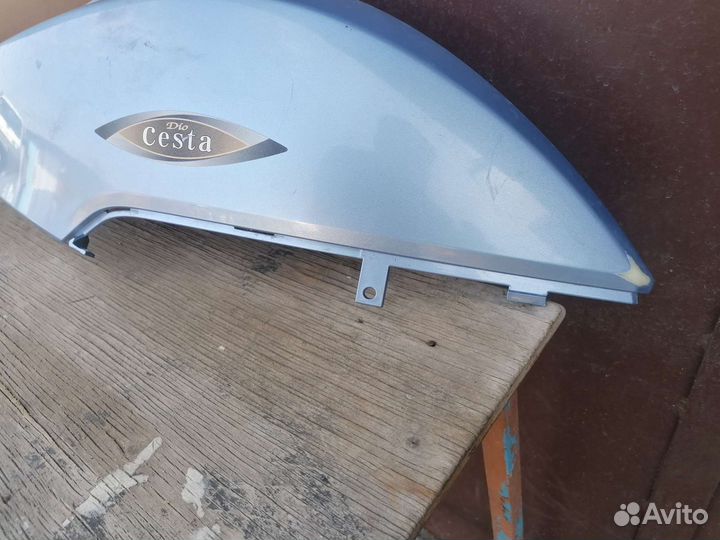 Пластик правый Honda Dio Cesta af62 af68