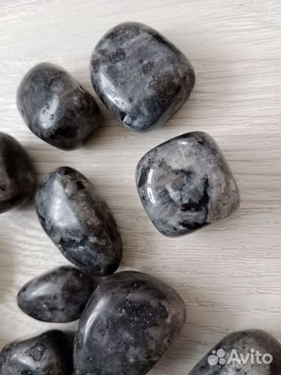 Галтовка лаврикит норвежский лабрадор