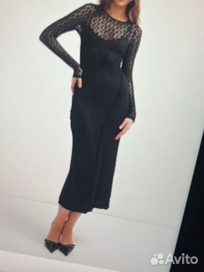 Платье череое с открытой спиной