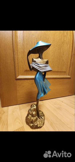 Статуэтка