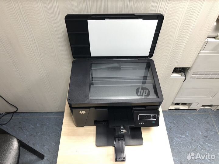 Лазерное мфу HP LJ Pro MFP M125r (как новый)