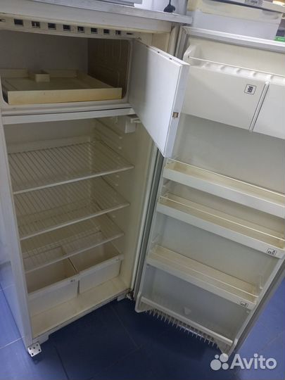 Холодильник Полюс 140 см