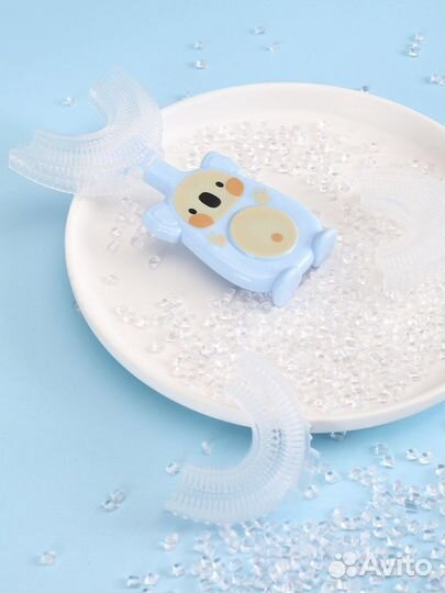 Зубная щетка детская