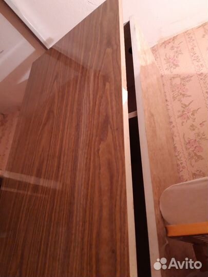 Шкафчик навесной