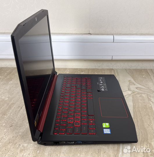 Мощный Acer Nitro 5 AN515 (i5-9300H/ MX 150/ 6 гб)