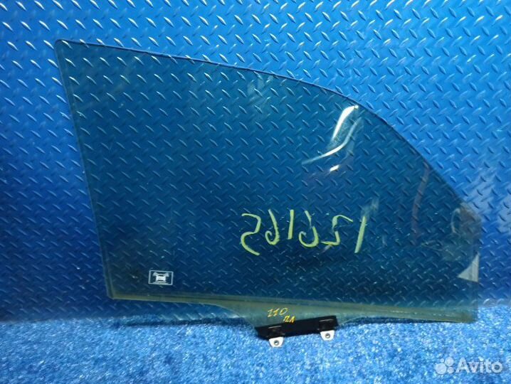 Стекло двери переднее левое Honda Pilot 2