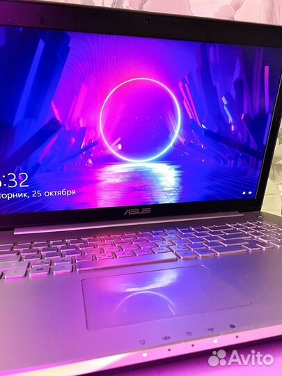 Мощный, большой 17д, 8 ядер игровой ноутбук asus