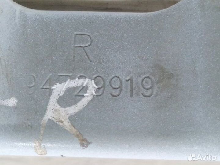 Петля капота правая Chevrolet Cobalt седан B15D2