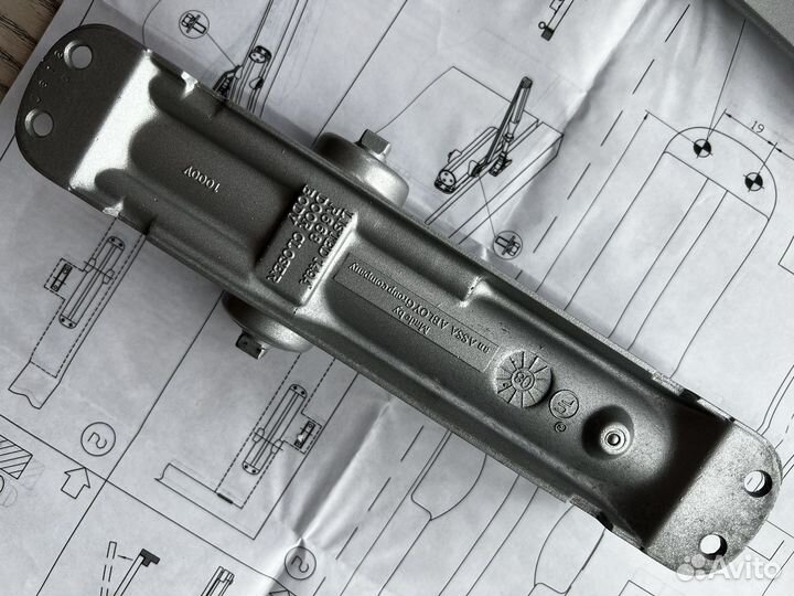 Доводчик дверной abloy