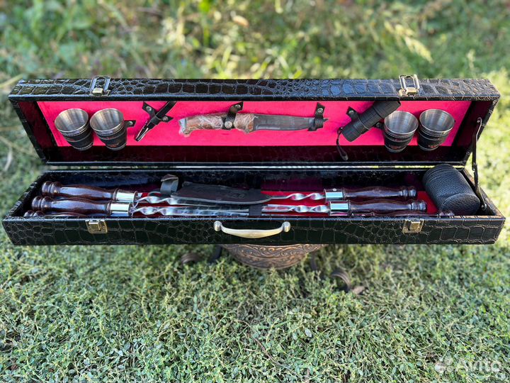 Шашлычный набор № 3 / красный велюр