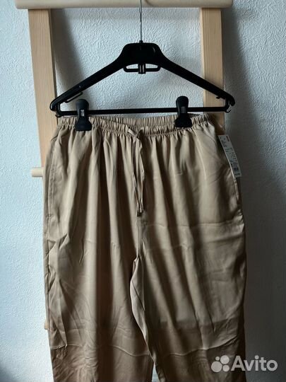 Сатиновые джогеры 46