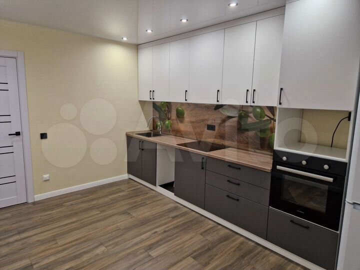 2-к. квартира, 74,3 м², 4/10 эт.