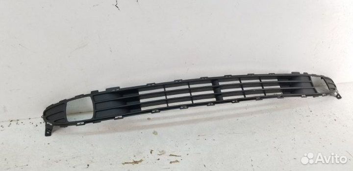 Решетка бампера Kia Rio 2 2005