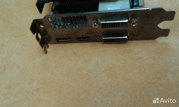 Видеокарта sapphire Radeon HD 5770 1GB gddr5