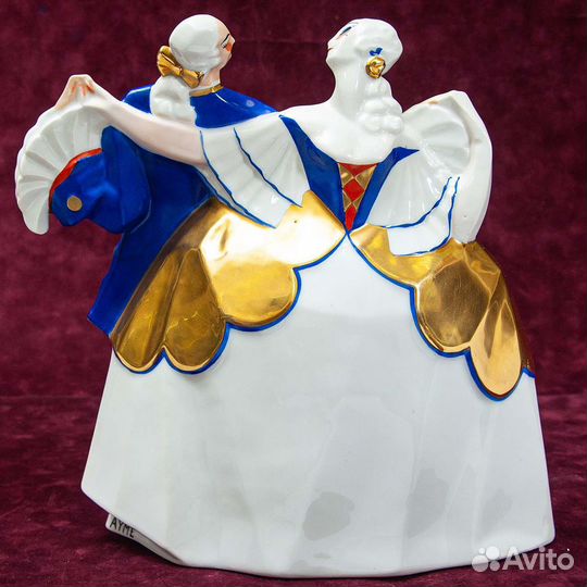 Антикварная Фарфоровая Статуэтка