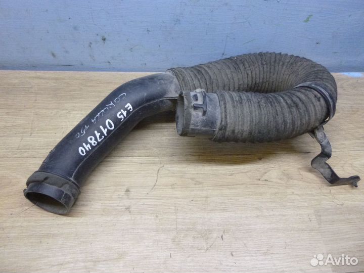 Патрубок воздушного фильтра Toyota Corolla E150