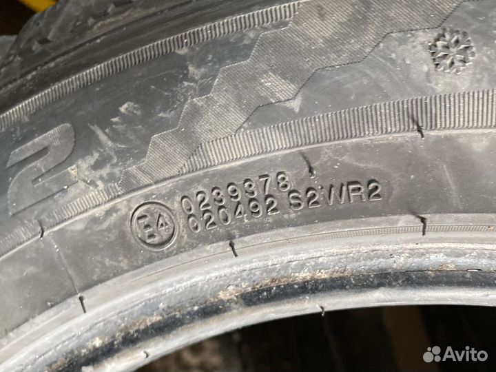 Kumho I'Zen KW22 215/55 R16 97T