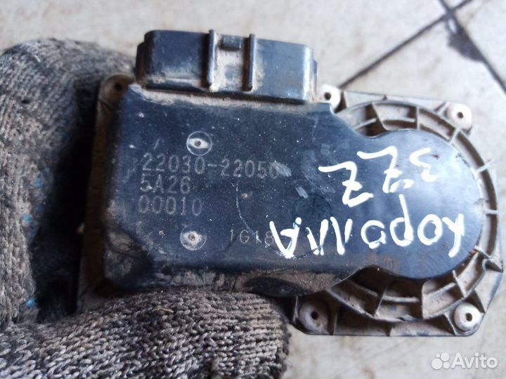 Дросельная заслонка Toyota Corolla E12