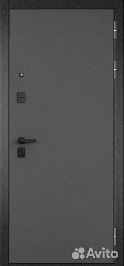 Дверь входная в квартиру