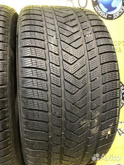 Pirelli Scorpion Winter 325/35 R22 и 285/40 R22 114W
