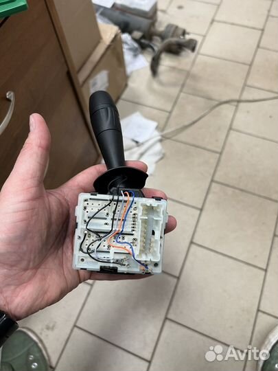 Подрулевой переключатель LADA vesta