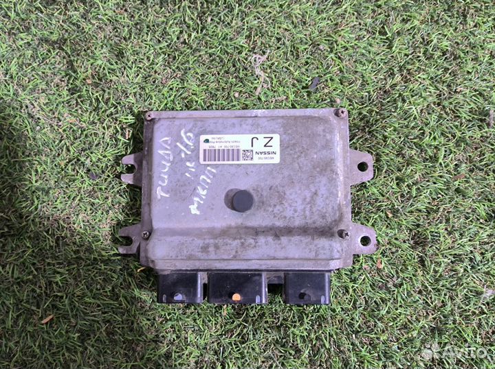 Блок управления двигателем Nissan Tiida C11