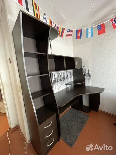 Компьютерный стол