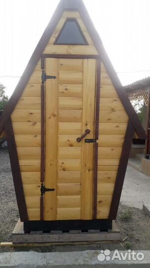 Дачный туалет деревянный