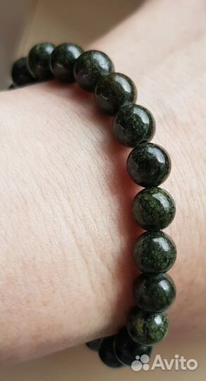 Браслет из змеевика - 8 мм на резинке