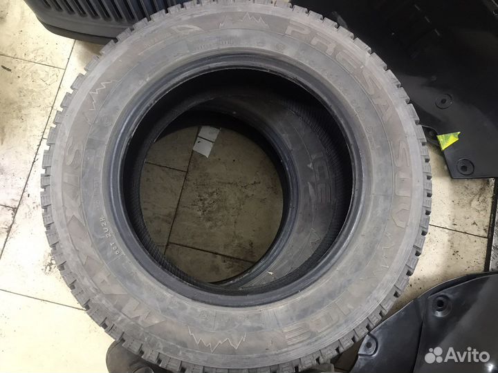 Maxxis AT-980 Bravo 215/65 R16
