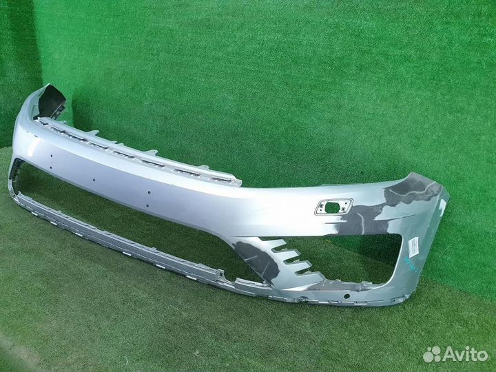 Бампер передний Volkswagen Touareg