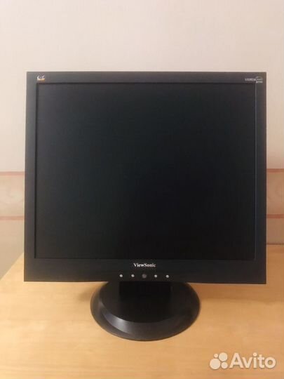 Монитор Viewsonic VA903B-3 19