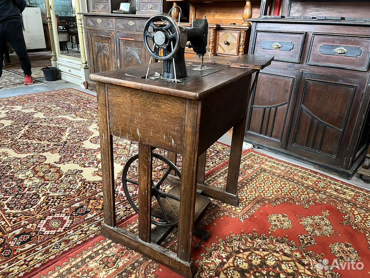 Швейная машинка