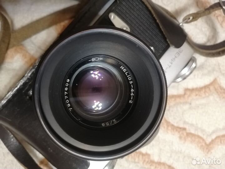 Пленочный фотоаппарат Зенит Е