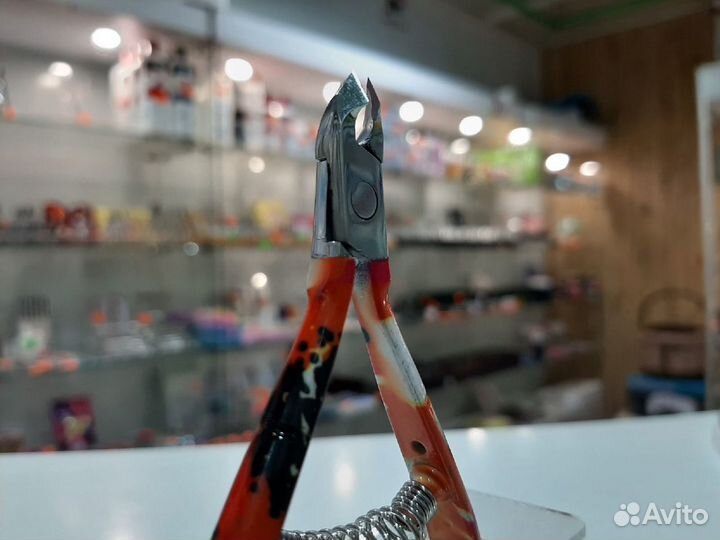 Кусачки щипчики для маникюра