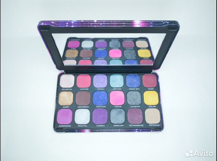 Тени для век Revolution Pro