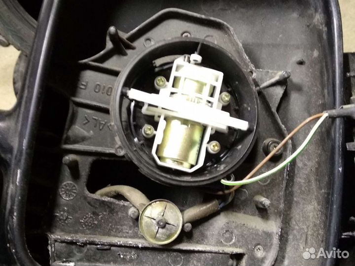 Корпус зеркало VW t4 переднее правое