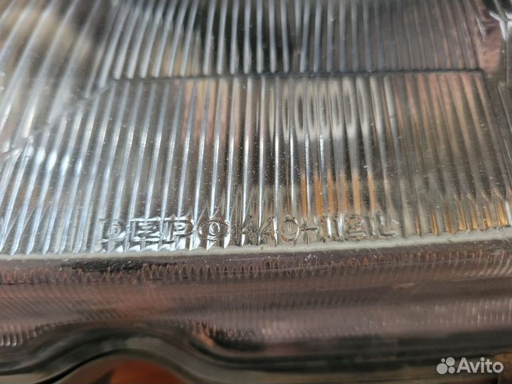 Фара передняя левая Mercedes w202