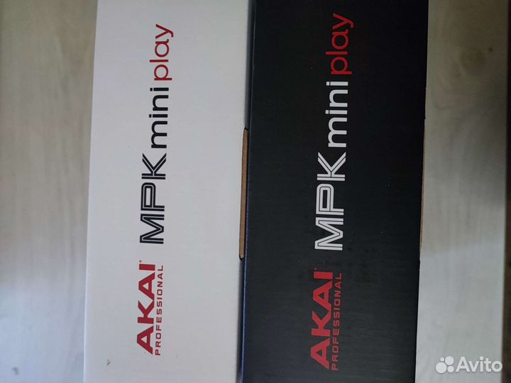 Midi-клавиатура Akai PRO MPK Mini Play MK3