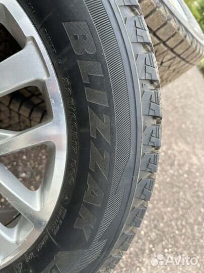 Комплект зимних колес r17