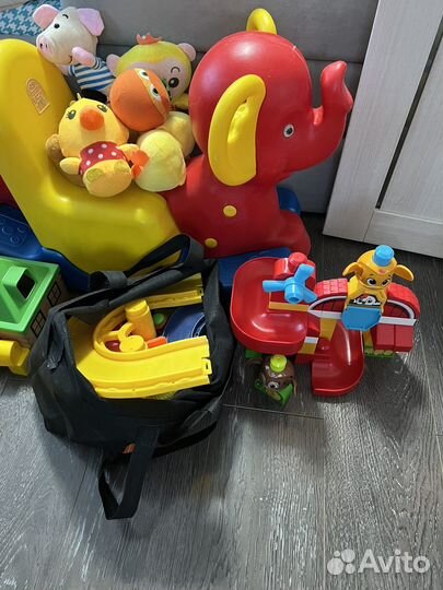 Развивающие игрушки пакетом