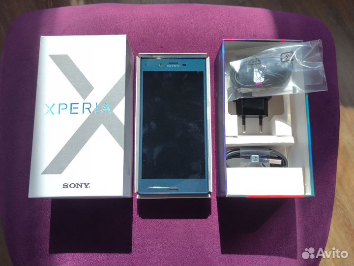 Sony Xperia XZ, 3/32 ГБ