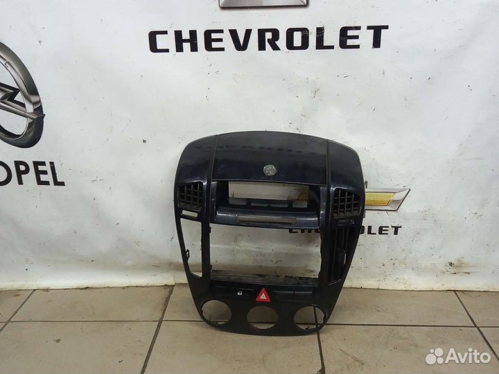 Центральная накладка торпедо Киа Сид ED