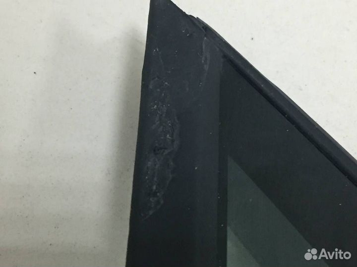 Стекло двери передней правой форточка Volkswagen T