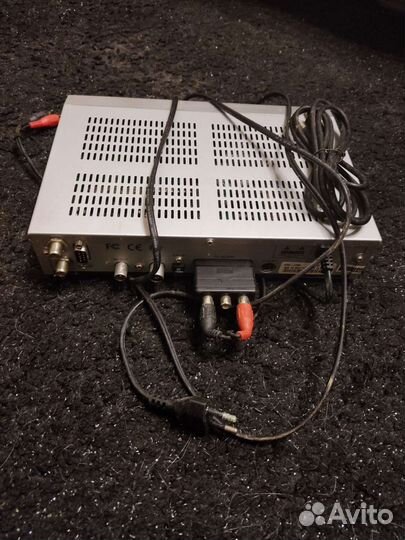 Спутниковый приемник DRE-4000