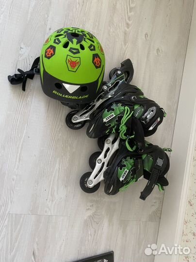 Ролики детские и шлем