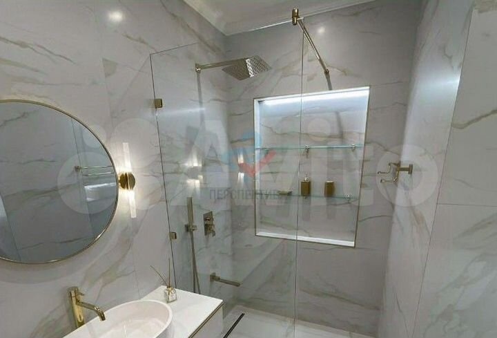 2-к. квартира, 64 м², 10/12 эт.