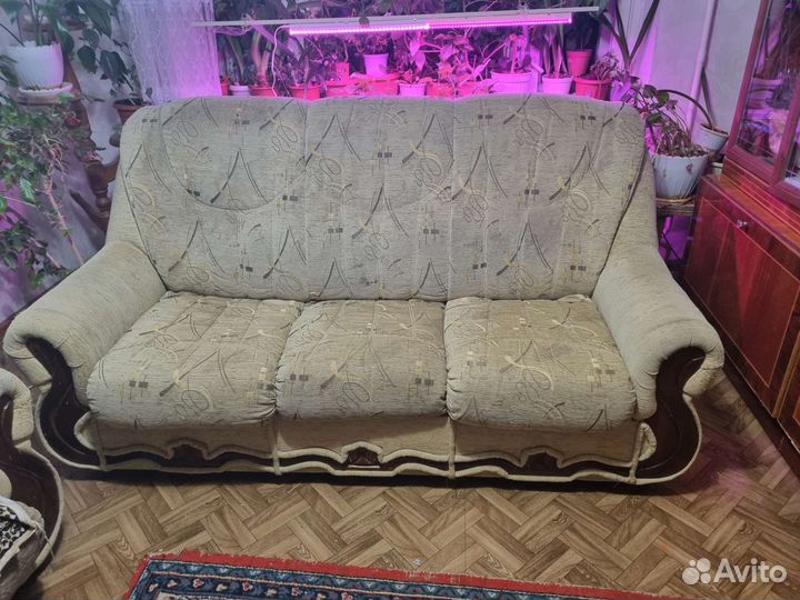 Диван и 2 кресла