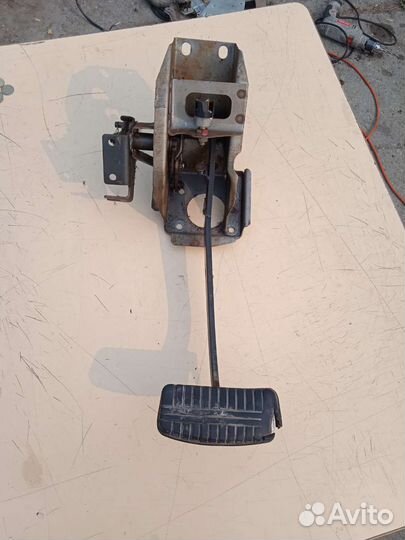 Педаль тормоза Mitsubishi RVR Z N11W Митсубиси