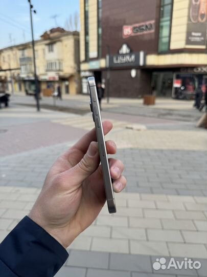 iPhone 15 Pro Max, 256 ГБ